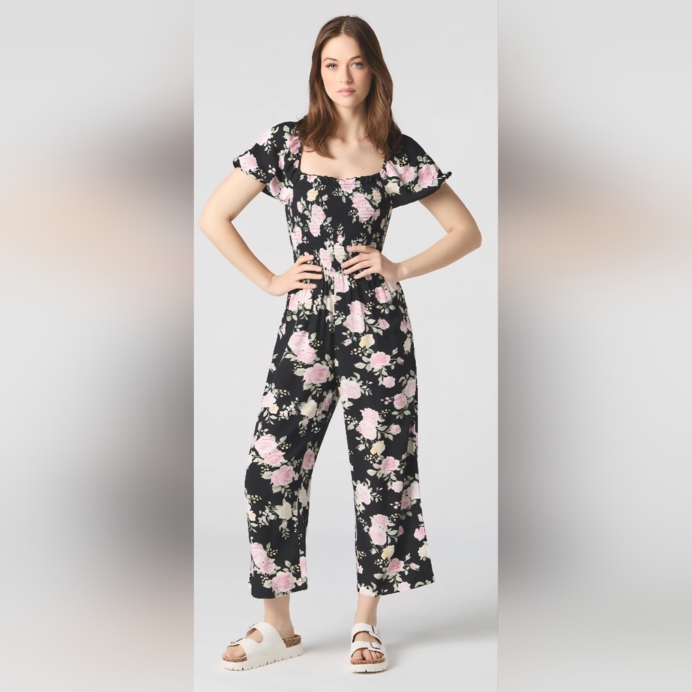 Floral Printed Smocked Romper / Jumpsuit. XL
